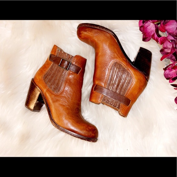 DOLCE VITA Cognac Leather Ankle Bootie - Picture 2 of 8